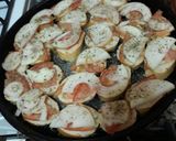 Foto del paso 2 de la receta: Pizzetas de pan rápidas