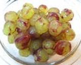 A picture of step 2 of Homemade Grape Jam Using Kyohou Grapes.