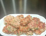 A picture of step 6 of Minced pork & lotus root patty.