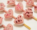 A picture of step 5 of Strawberry Marshmallow Pocky.