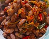 Foto langkah ke 5 dari resep Tumis kacang merah rebon.