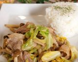 A picture of step 5 of Miso Flavoured Spring Cabbage and Mushrooms.