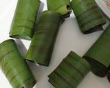 Foto langkah ke 1 dari resep Kue Putu Bambu (Pakai Cetakan Daun).