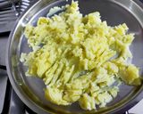 A picture of step 1 of Bread Pakoda.