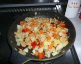 A picture of step 6 of Tomato Stew with Pork Filet and Beans.