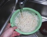 A picture of step 7 of Lotus Root Salad with Fragrant Sesame.