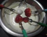 White chocolate coated strawberry recipe step 4 photo