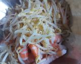 Une image de l'étape 3 de Salade de crevettes pimentées.