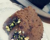 صورة لخطوة 4 من وصفة كيكة الشوكولاتة بالفستق الحلبي 🥳🖤
