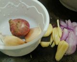 Foto langkah ke 1 dari resep Sop sosis sayuran simple.