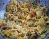होममेड आटा नूडल्स (Homemade aata noodles recipe in Hindi) रेसिपी चरण 5 फोटो