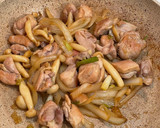 A picture of step 5 of (Oyakodon) Japanese Chicken and Egg Rice Bowl.