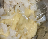 Foto del paso 4 de la receta: Tortitas de bacalao desmigado congelado ❄️ al horno