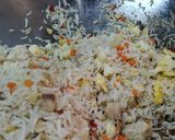 Gambar langkah 4 resipi Nasi Goreng China.
