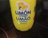 Foto del paso 1 de la receta: Bizcocho de limón con glaseado. 🍋🥧
