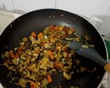 Foto langkah ke 4 dari resep Ayam goreng rempah pedas.