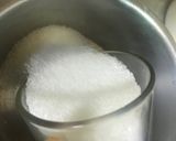 A picture of step 2 of Sooji Halwa.