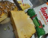 A picture of step 1 of Pineapple Pedas.