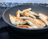 Foto del paso 1 de la receta: Pechuguitas de pollo en salsa de carrilleras