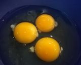 Foto del paso 1 de la receta: Huevo con salchichas