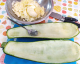 Foto del paso 1 de la receta: Calabacín relleno de carne