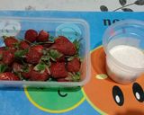 Foto langkah ke 1 dari resep Selai Strawberry Homemade.