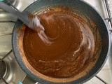 Brownie-torta de choco y futos rojos