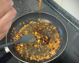 Foto del paso 4 de la receta: Bacalao a la miel sobre cama de alcachofas
