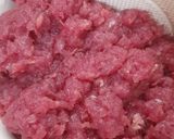 A picture of step 1 of Beef Patty Hamburger.