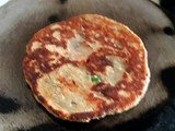 बाजरे की थालीपीठ (Bajre ki Thalipeeth recipe in hindi)
