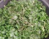 A picture of step 2 of Creamy Spinach.