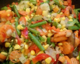 Foto del paso 6 de la receta: Arroz con pollo al melocotón y menestra de verduras