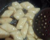 A picture of step 4 of Coconut Mitai.