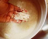 A picture of step 1 of Tuwon shinkafa & Miyan Taushe.