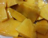 Foto langkah ke 1 dari resep Mango Lychee Ice - Minuman Segar nan Simpel di Cuaca Panas.