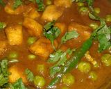 A picture of step 9 of Matar Paneer.