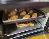 Foto langkah ke 3 dari resep Puff Pastry Strawberry Cokelat.