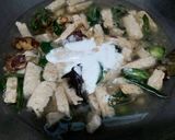 Foto langkah ke 4 dari resep Jangan Lombok Santan / Jangan Ndeso / Sayur Cabe Hijau.