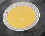 Foto langkah ke 2 dari resep Steam telur bunga.