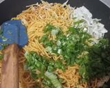 Foto langkah ke 4 dari resep Mie Caluk Bumbu Pecel.