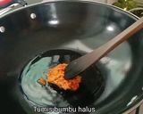 Foto langkah ke 2 dari resep Rebung Rebon Kuah Kuning.