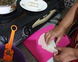 Foto langkah ke 3 dari resep Martabak Daging.