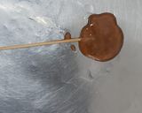 A picture of step 4 of Dalgona candy.