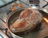 A picture of step 1 of Choclillo al Jugo (Beef Roast in Jus).