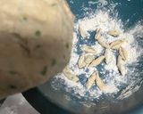 Foto langkah ke 3 dari resep Kue gunting renyah no telur & santan.