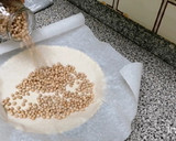 Foto del paso 5 de la receta: Masa para quiche o tartaleta sin huevo