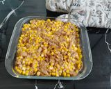 Foto langkah ke 4 dari resep Tuna Corn Sesame Sushi Bake.