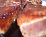 Foto del paso 3 de la receta: Tataki de Atún Rojo en Soja y Miel con Chalotas Caramelizadas