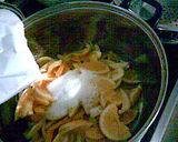 A picture of step 5 of Spoon sweet with the whole orange.