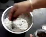 சத்தான கருப்பு உளுந்து இனிப்பு இட்லி (Karuppu ulunthu inippu idli recipe in tamil) ரெசிபி ஸ்டேப் 2 புகைப்படம்
